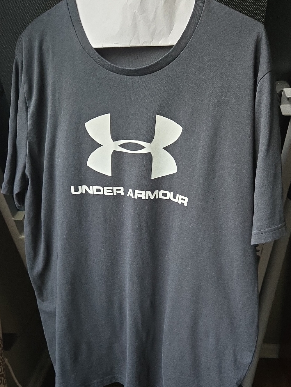 Under Armor Men's Tshirt
